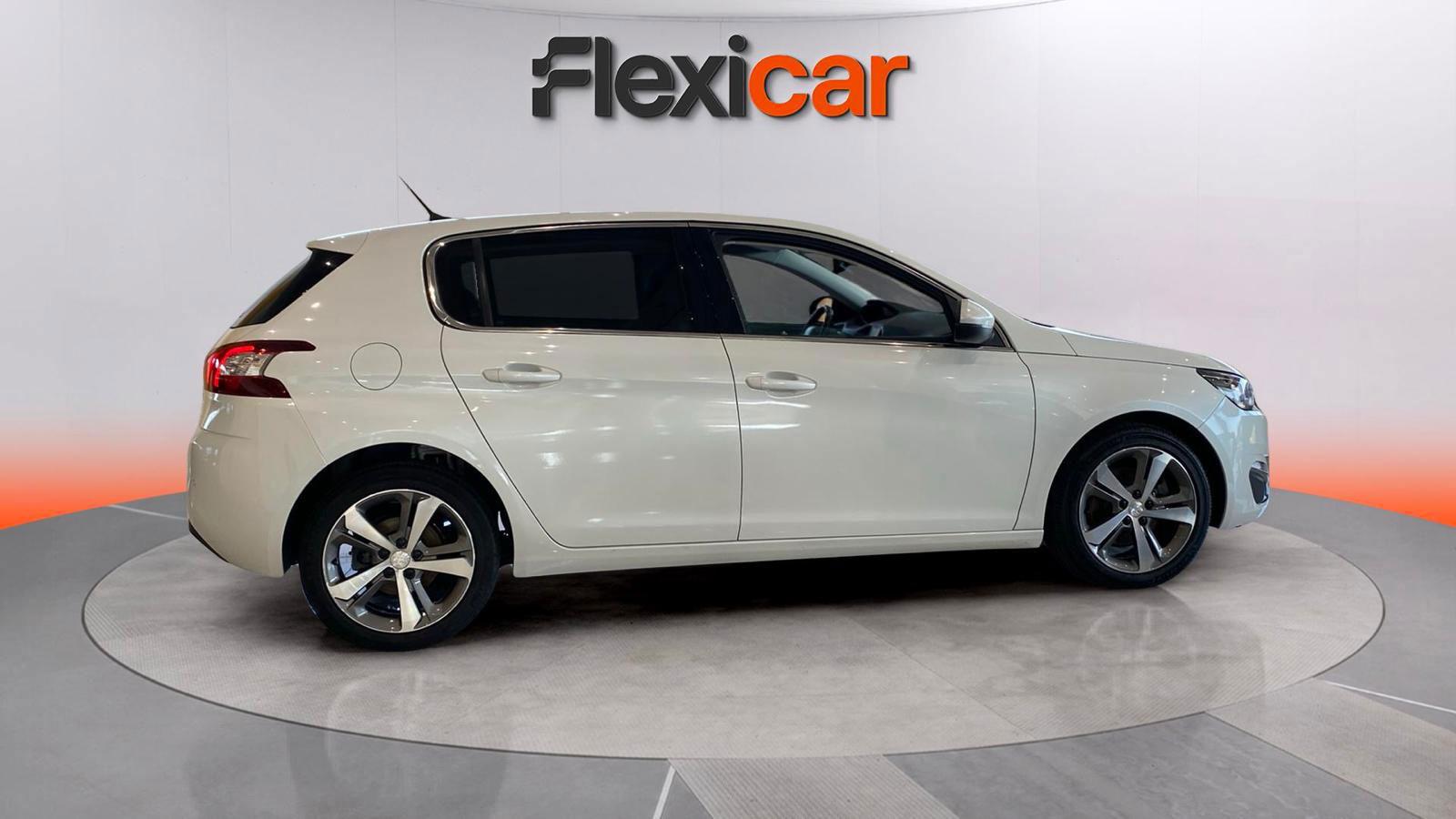 https://cdn-flexicar.caraffinity.it/public_appraisal_images_pro/images/stock/162291/LwuZO7f9D8__WhatsApp Image 2025-06-18 at 12.41.40 (3).jpeg